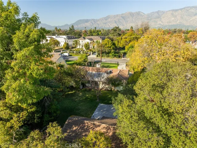 2976 Lombardy Rd, Pasadena, California 91107