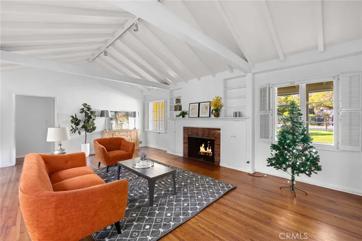2976 Lombardy Rd, Pasadena, California 91107