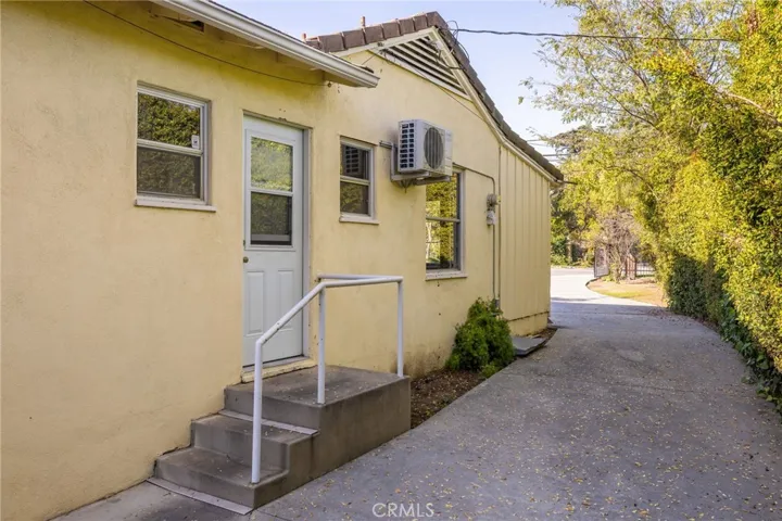2976 Lombardy Rd, Pasadena, California 91107