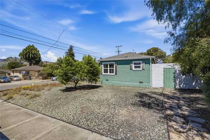 32 Rafael, San Luis Obispo, California 93405