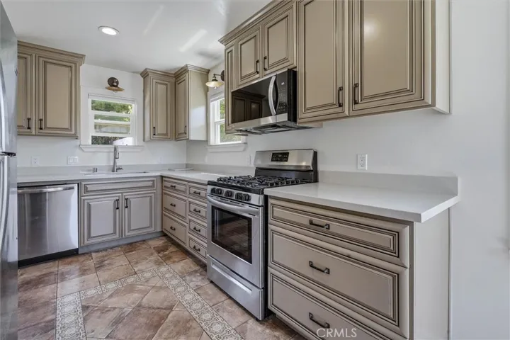 32 Rafael, San Luis Obispo, California 93405