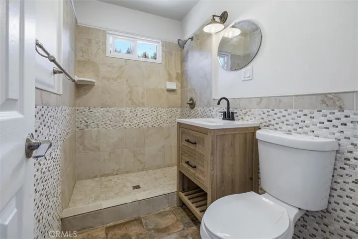 32 Rafael, San Luis Obispo, California 93405