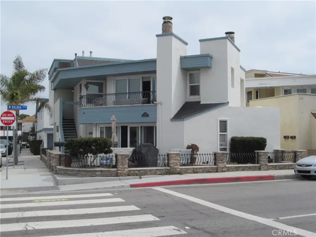 520 W. Balboa Boulevard, Newport Beach, California 92661