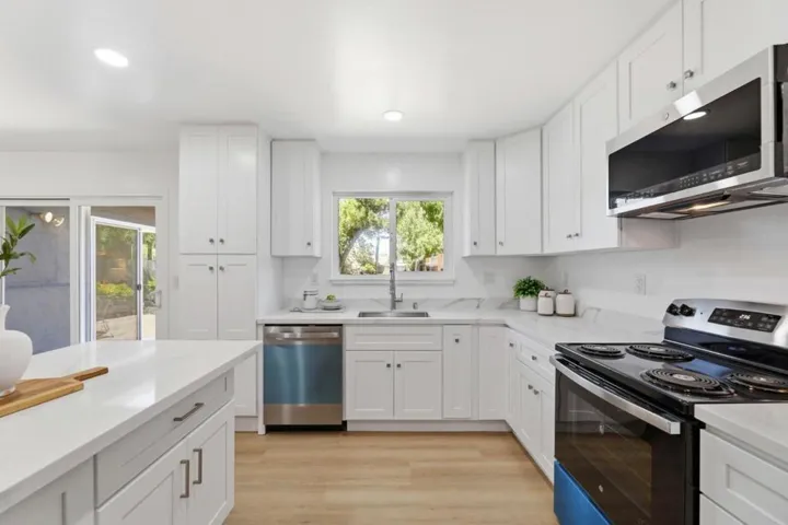 559561 Mozart Court, Sunnyvale, California 94087