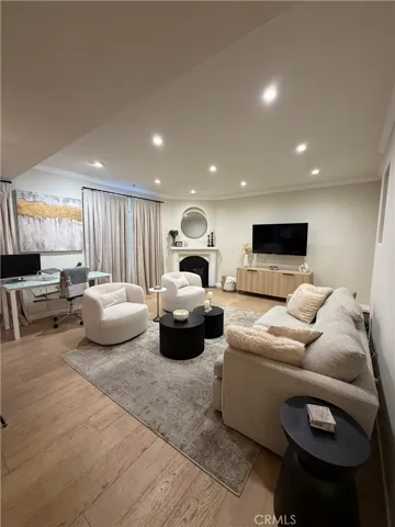 4970 Kester Avenue 10, Sherman Oaks, California 91403