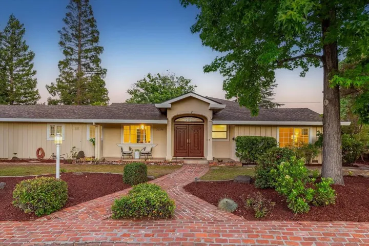 20096 Chateau Drive, Saratoga, California 95070