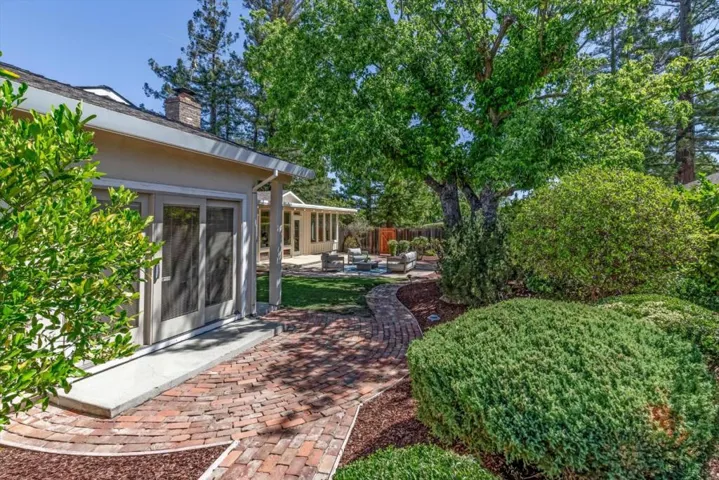 20096 Chateau Drive, Saratoga, California 95070