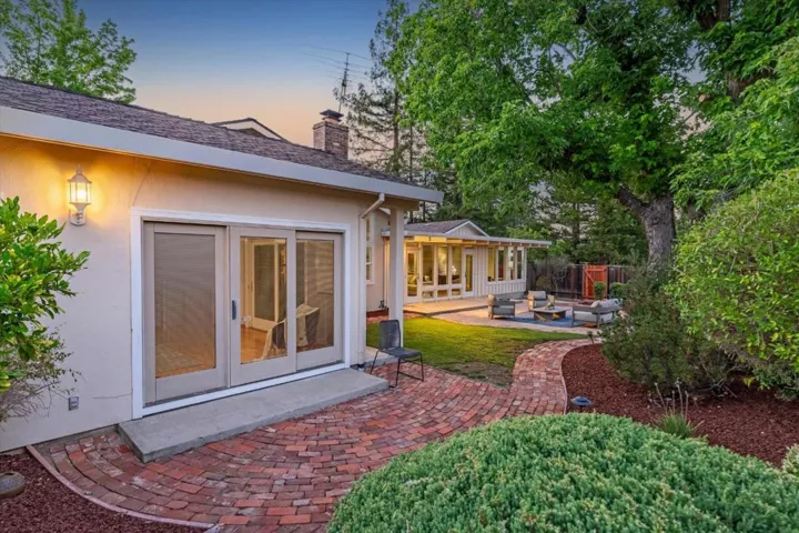 20096 Chateau Drive, Saratoga, California 95070