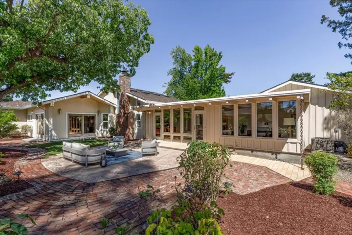 20096 Chateau Drive, Saratoga, California 95070
