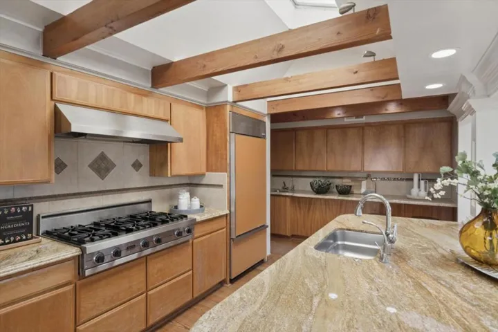 20096 Chateau Drive, Saratoga, California 95070