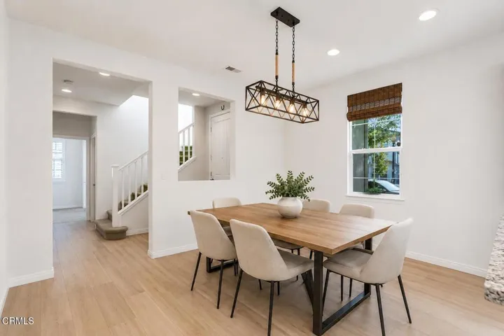 Entry & Dining