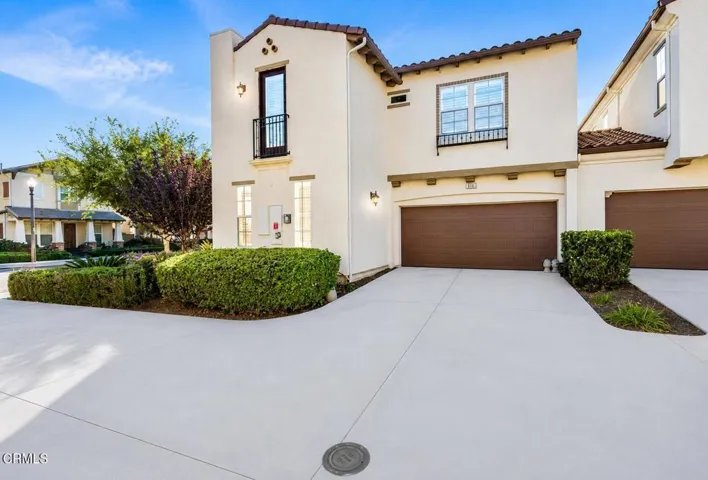 Spacious Driveway & 2 Car Garage