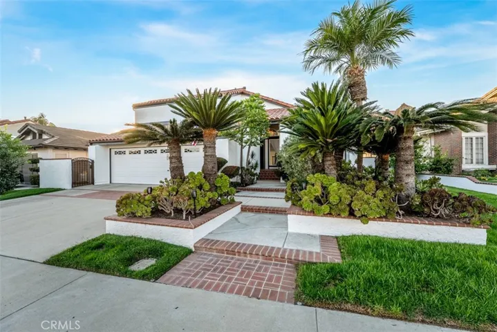 22971 Tiagua, Mission Viejo, California 92692