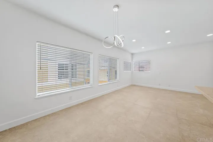 919 Agate Street 3, San Diego, California 92109
