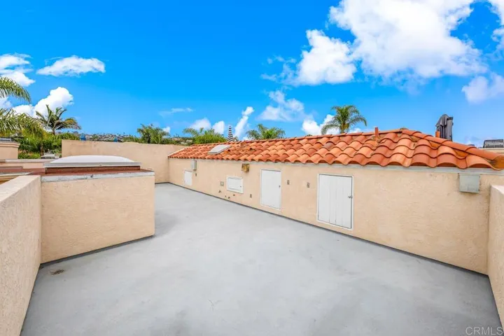 919 Agate Street 3, San Diego, California 92109