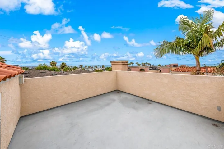 919 Agate Street 3, San Diego, California 92109