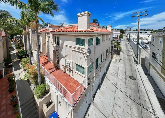 919 Agate Street 3, San Diego, California 92109