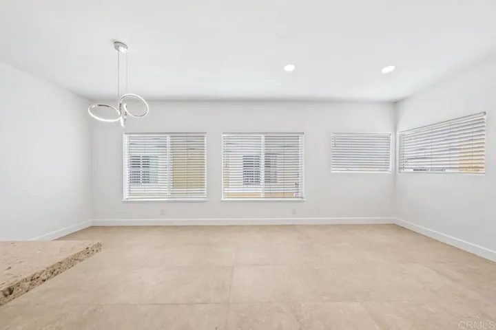 919 Agate Street 3, San Diego, California 92109