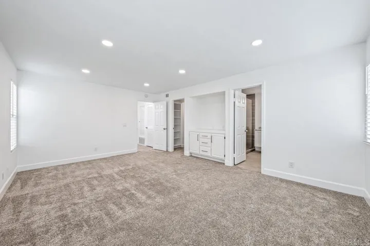 919 Agate Street 3, San Diego, California 92109