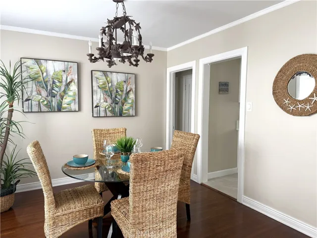 158 Covina, Long Beach, California 90803