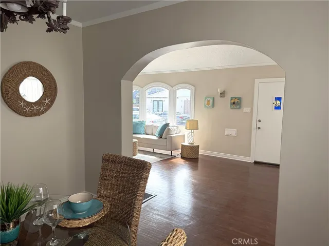158 Covina, Long Beach, California 90803