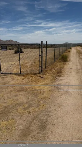27824 27826 Clark Road, Apple Valley, California 92308
