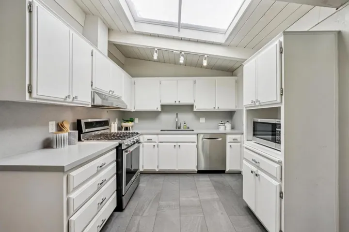20210 Franklin Avenue, Saratoga, California 95070
