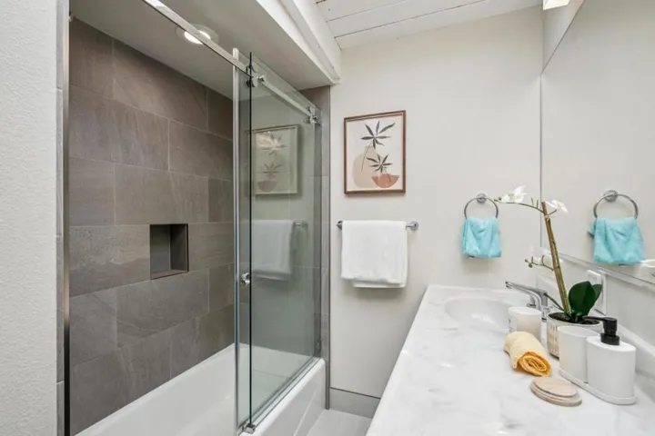 20210 Franklin Avenue, Saratoga, California 95070
