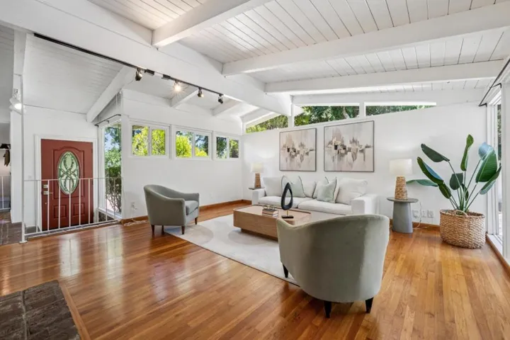 20210 Franklin Avenue, Saratoga, California 95070