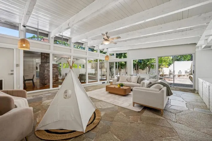 20210 Franklin Avenue, Saratoga, California 95070