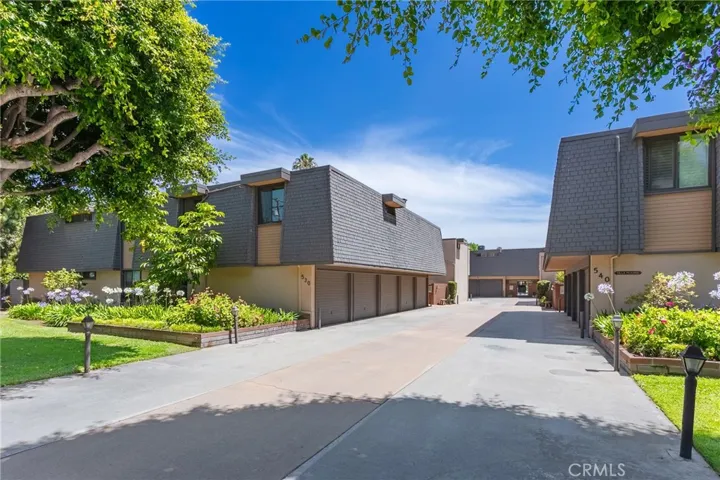 530 Fairview 14, Arcadia, California 91007