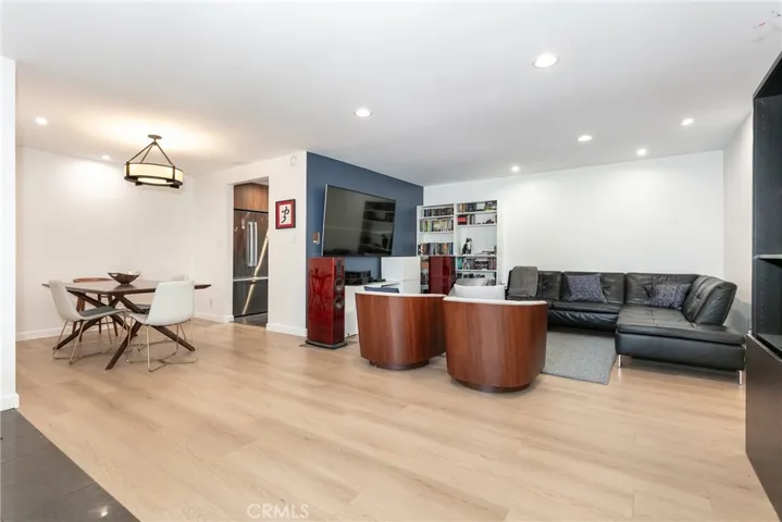 530 Fairview 14, Arcadia, California 91007