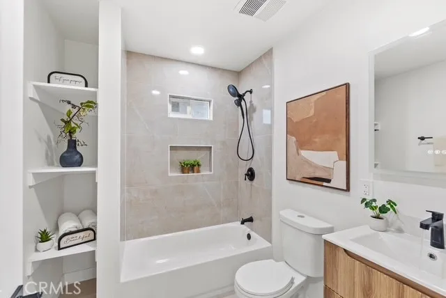 BATHTUB
