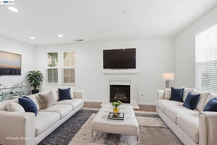 1121 Andreas Ln, Tracy, California 95376