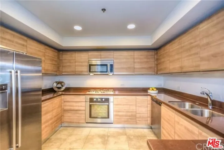 3785 Wilshire Boulevard 908, Los Angeles, California 90010