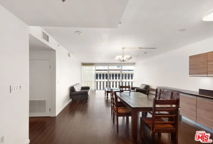 3785 Wilshire Boulevard 908, Los Angeles, California 90010