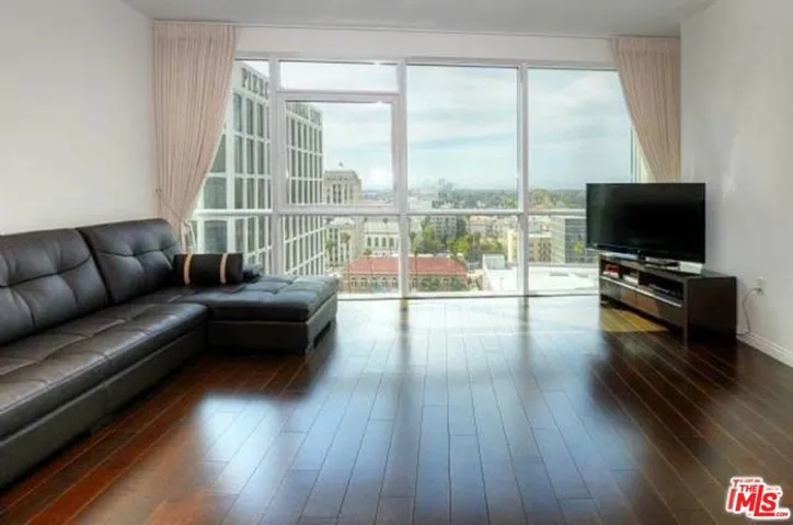 3785 Wilshire Boulevard 908, Los Angeles, California 90010