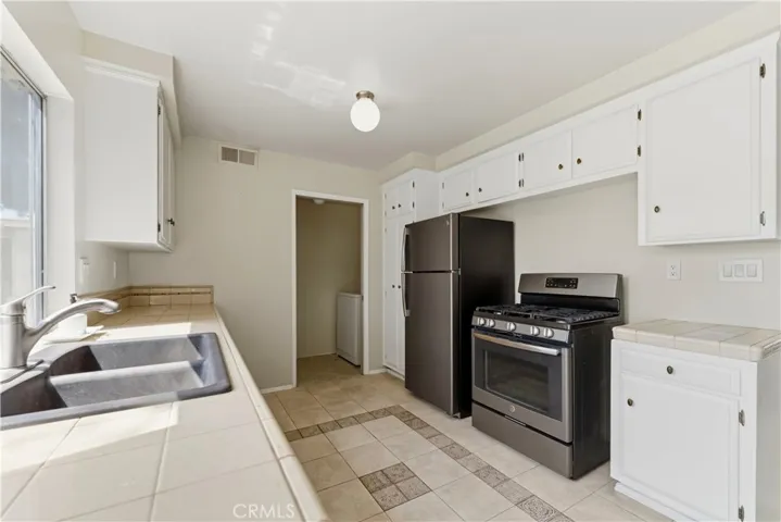 11464 Miscou Way, Cypress, California 90630