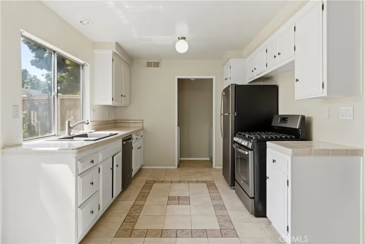 11464 Miscou Way, Cypress, California 90630