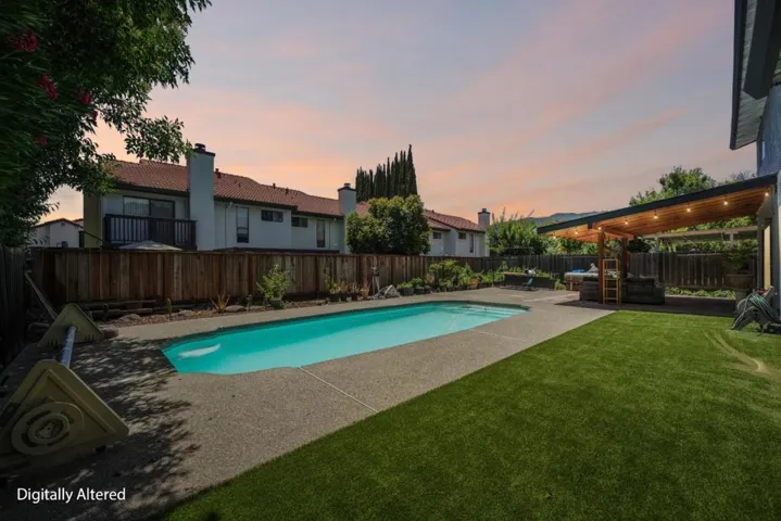760 W 9th Street, Gilroy, California 95020