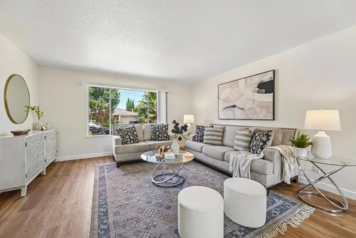 760 W 9th Street, Gilroy, California 95020