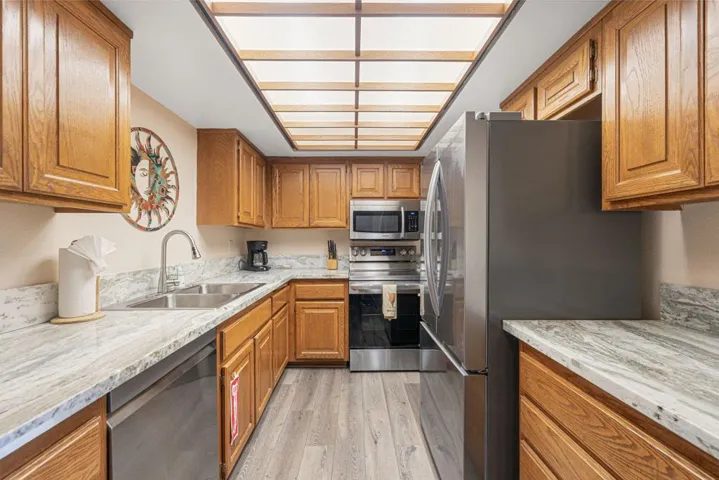 32-web-or-mls-8M4A4939