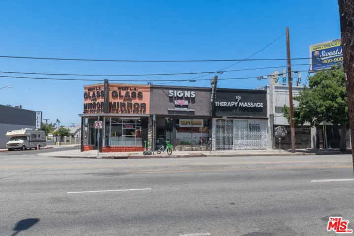 4525 W Pico Boulevard, Los Angeles, California 90019