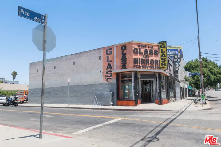 4525 W Pico Boulevard, Los Angeles, California 90019