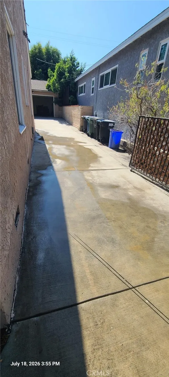 Driveway to rear.