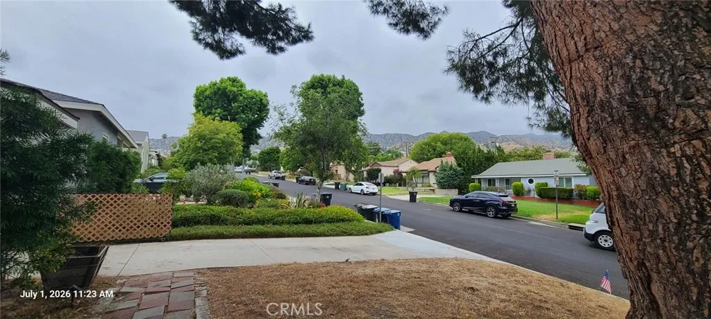 Beautiful neighborhood.