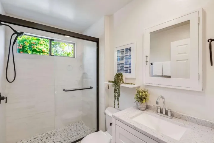 1190 Saint Francis Street, Redwood City, California 94061