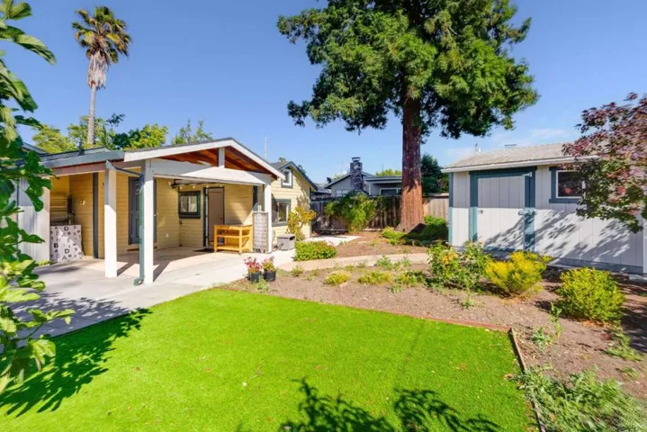 1190 Saint Francis Street, Redwood City, California 94061