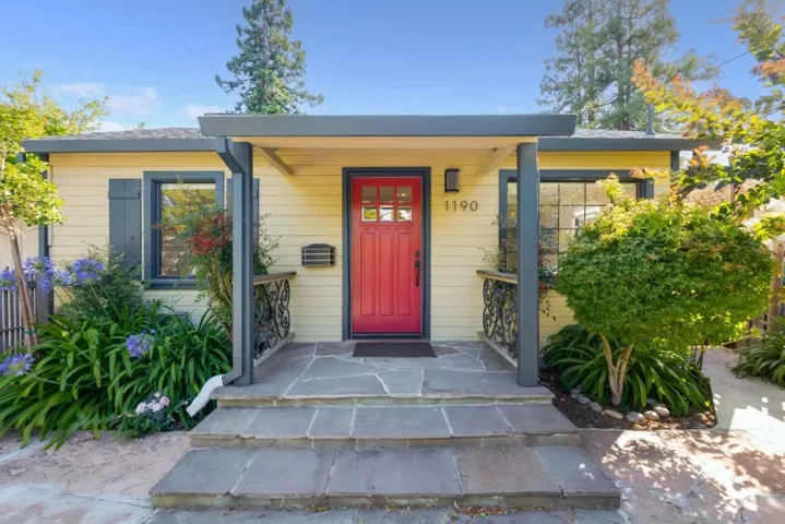 1190 Saint Francis Street, Redwood City, California 94061