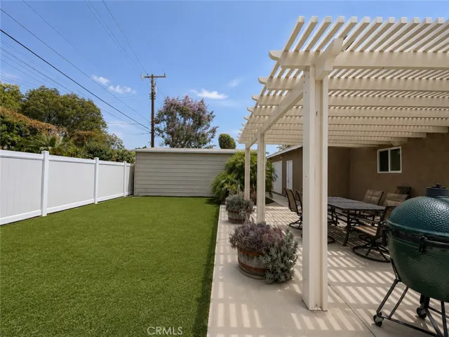 811 E Saint James Avenue, Orange, California 92865